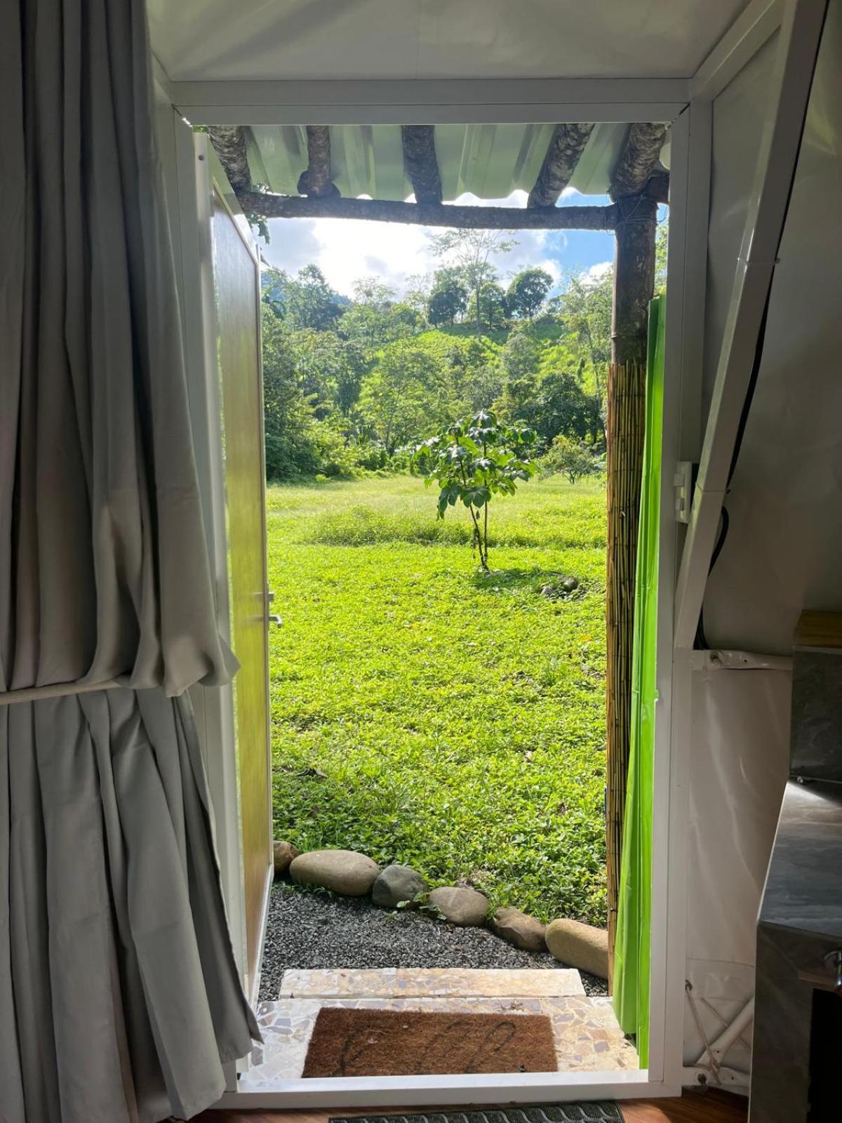 La Comarca River Glamping Dome Near Manuel Antonio Szoba fotó